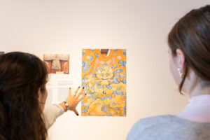 students observing art